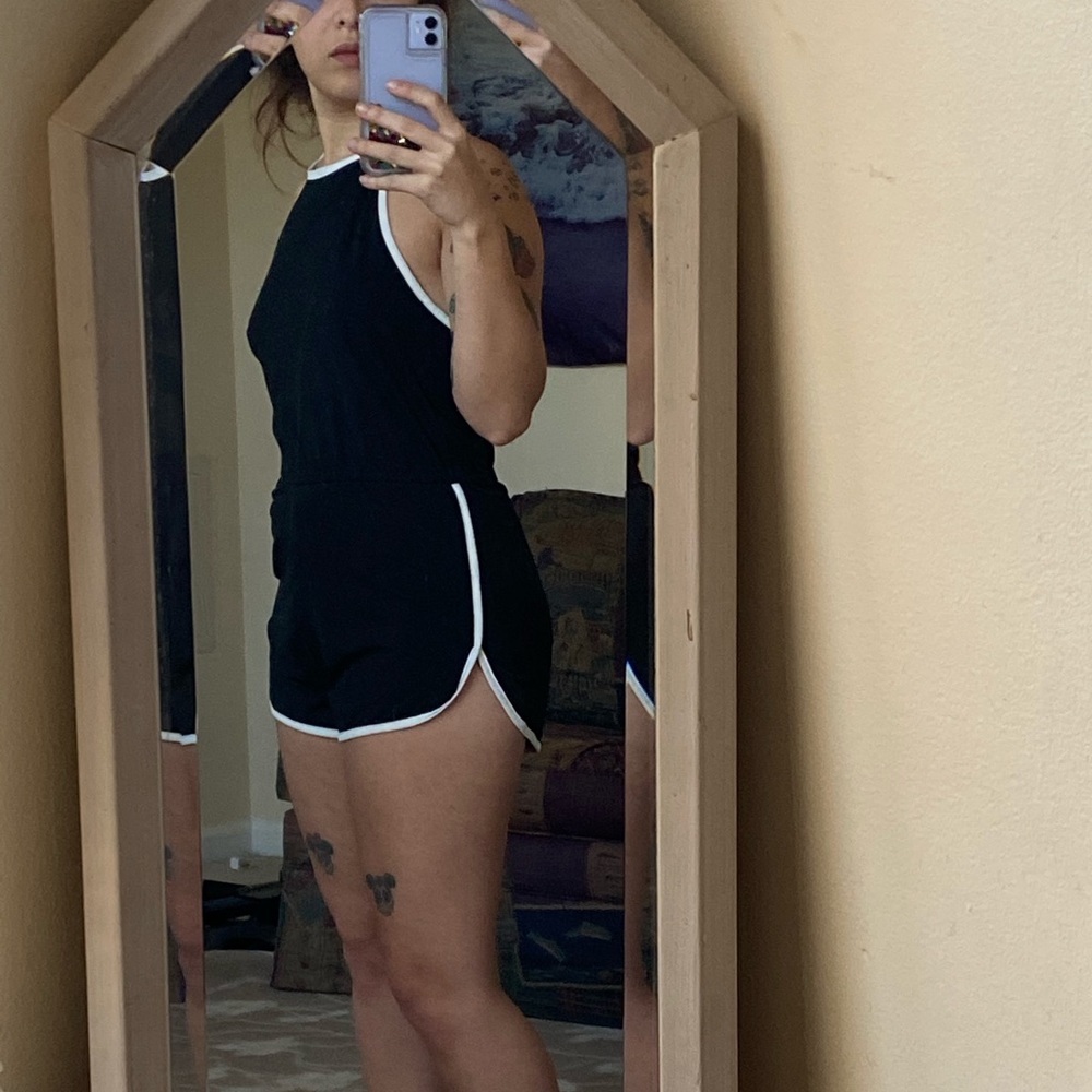 Sporty Onsie - Picture 4 of 4
